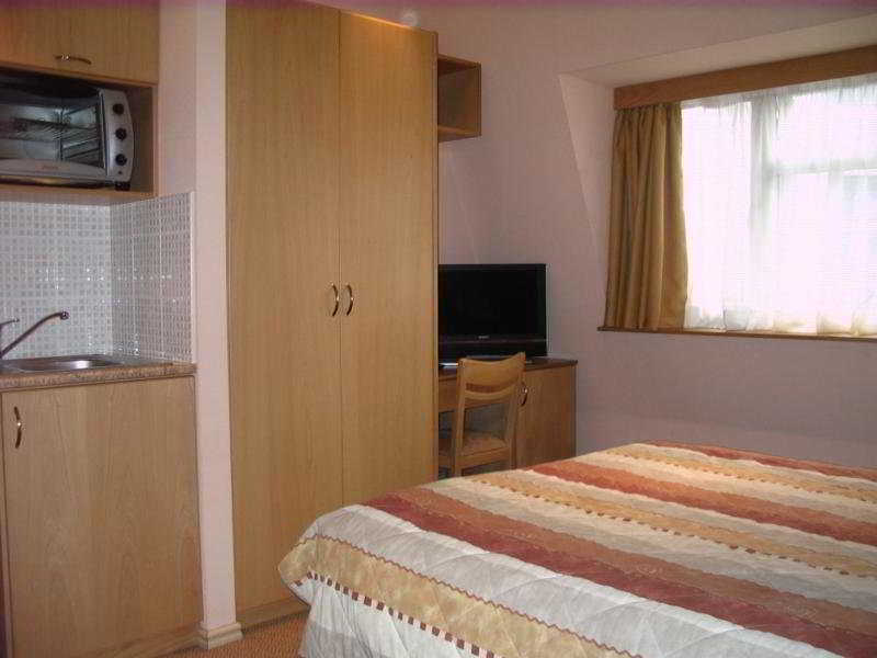 St Georgio Hostel Ilford Kültér fotó
