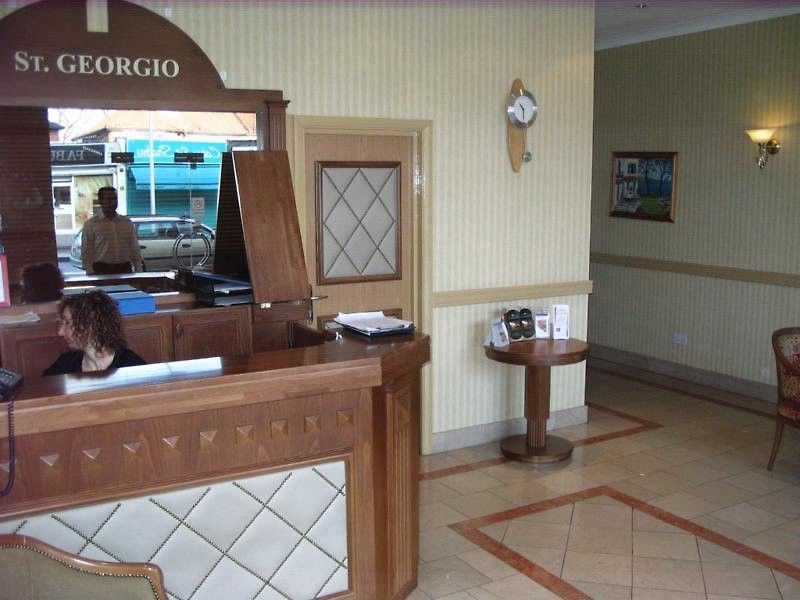 St Georgio Hostel Ilford Kültér fotó