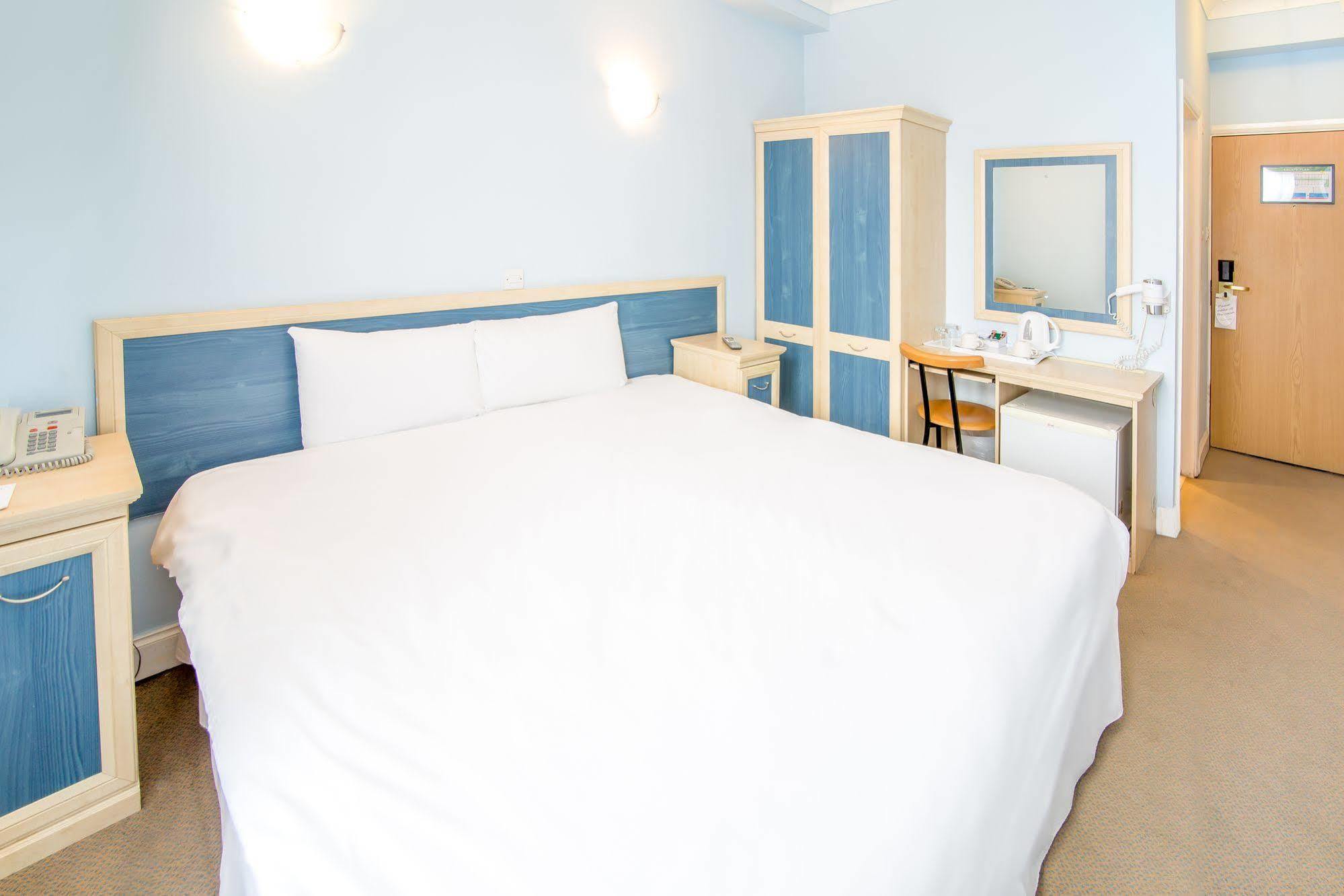 St Georgio Hostel Ilford Kültér fotó