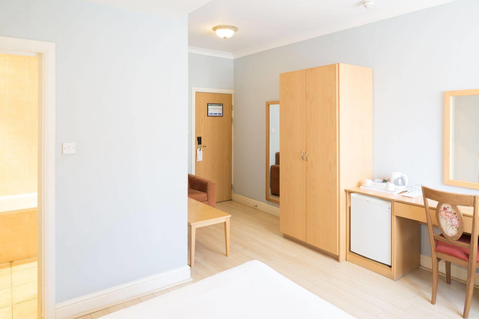 St Georgio Hostel Ilford Kültér fotó